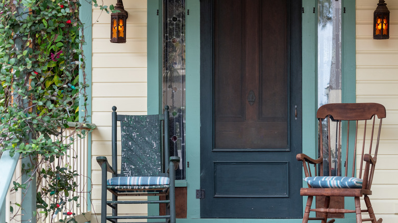 Exterior of a house that shows a screen door