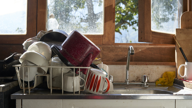 Overcrowded dish drying rack