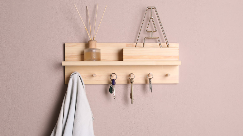 hook organizer on wall