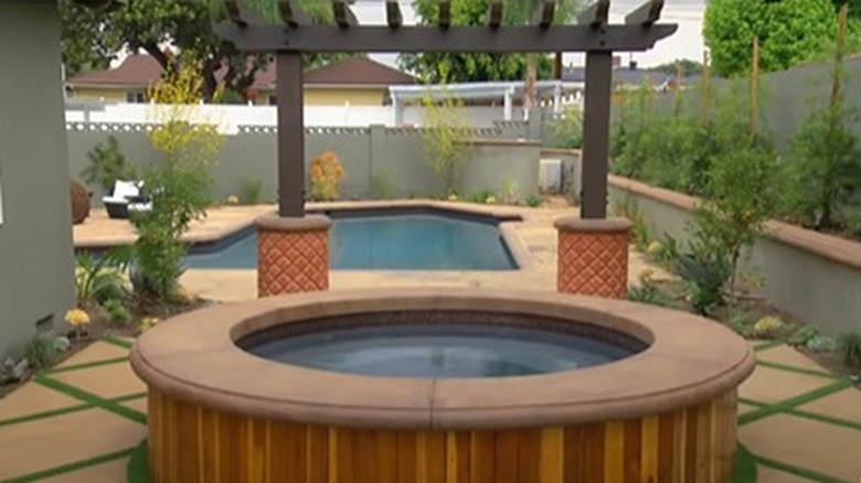 Pool with pagoda and spa