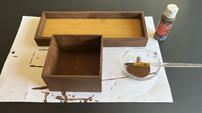 Painting wooden tray and box