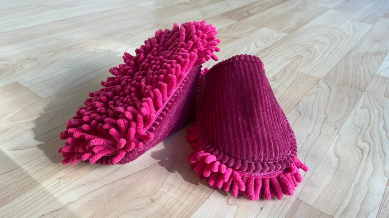 I Tried Mop Slippers and They're Not Just a Gimmick