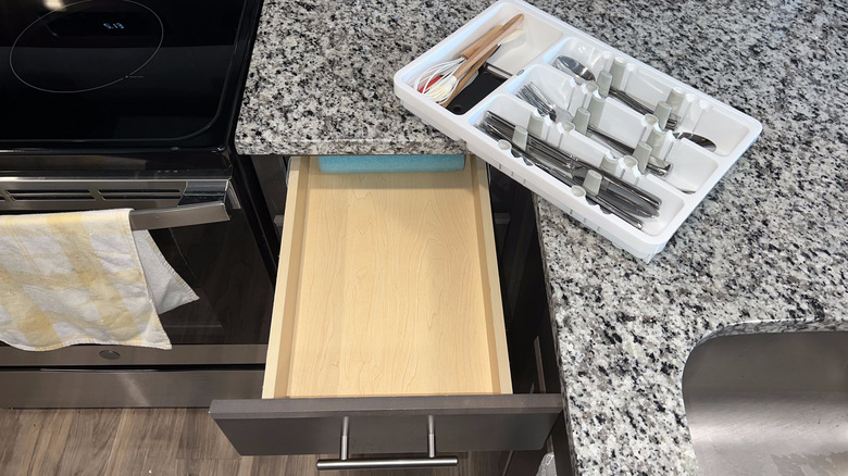 utensil organizer outside of drawer
