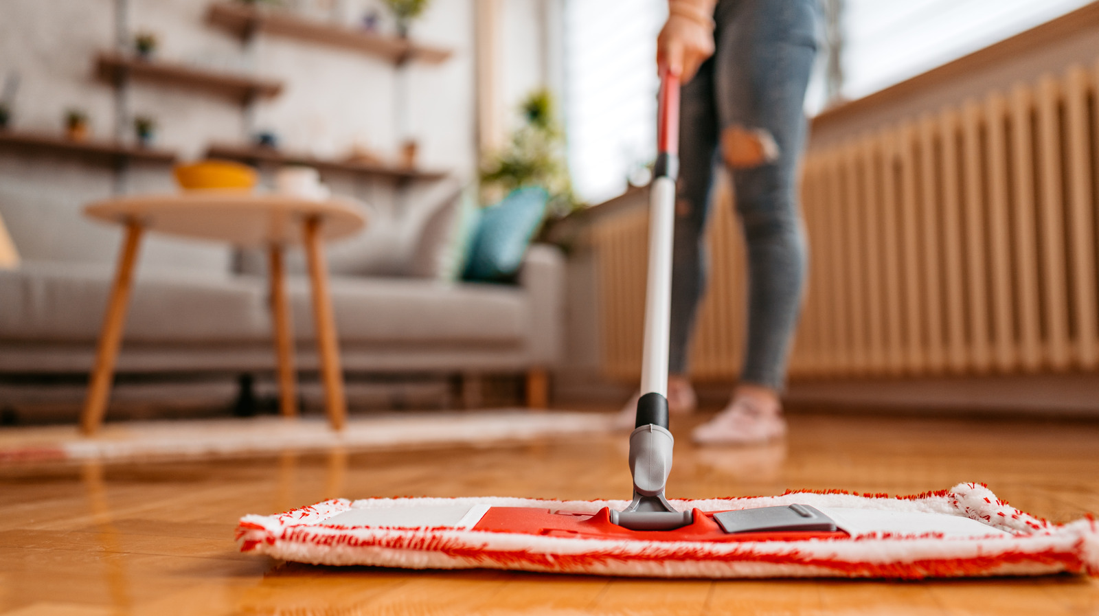 What Happens If You Use Lemon Juice To Clean Your Wood Floor?