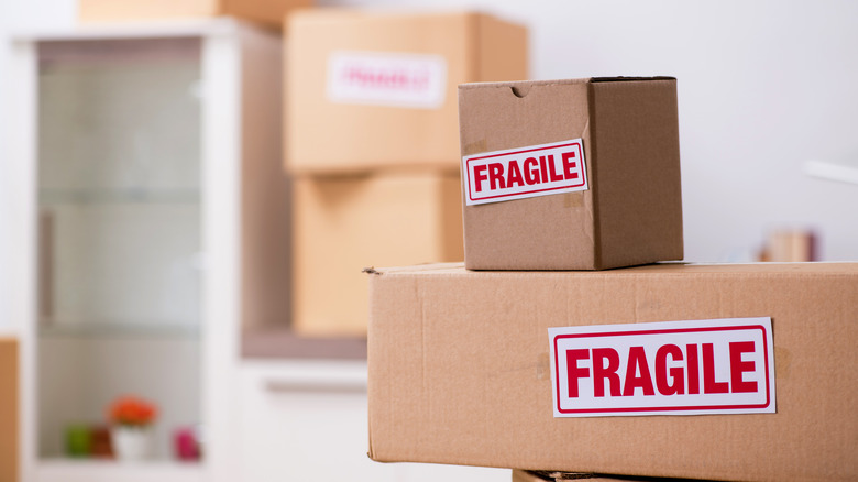 moving boxes marked fragile 