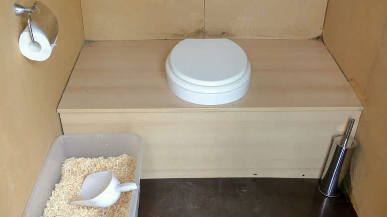 Indoor composting toilet