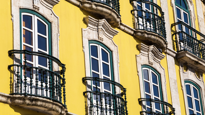 juliet balconies in Lisbon