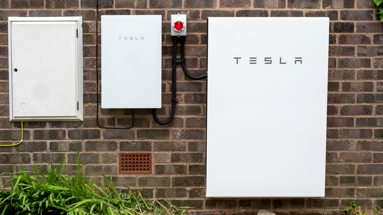 Tesla battery backup