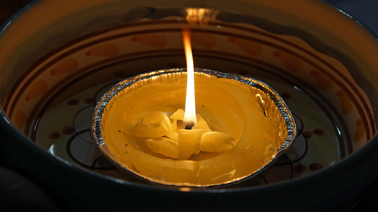 citronella candle