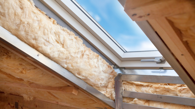 Insulated skylight window