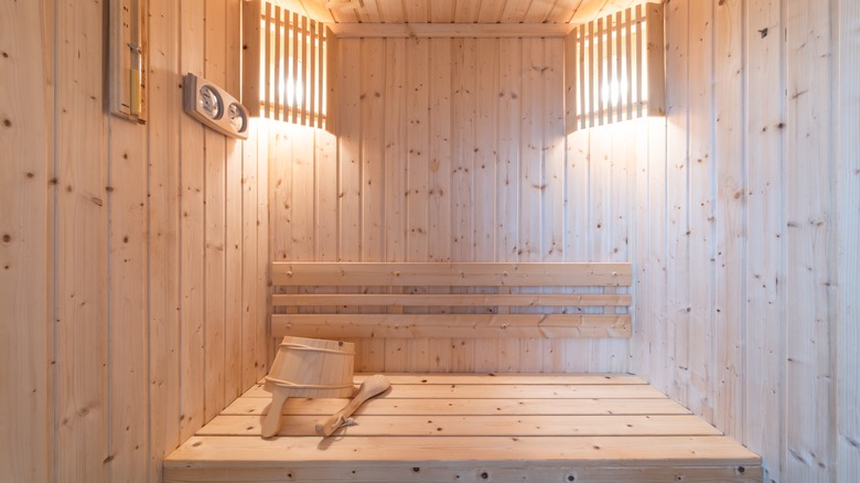 larger sauna room