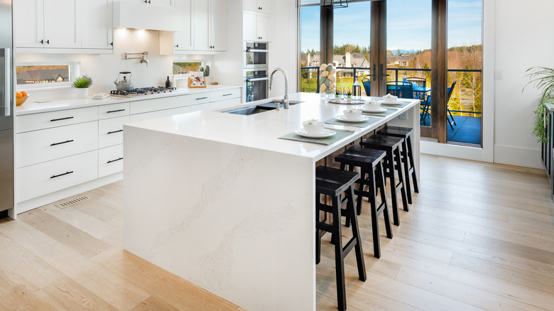 Modern white kitchen