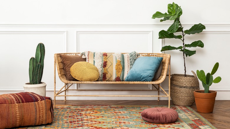 fiddle leaf fig in room 