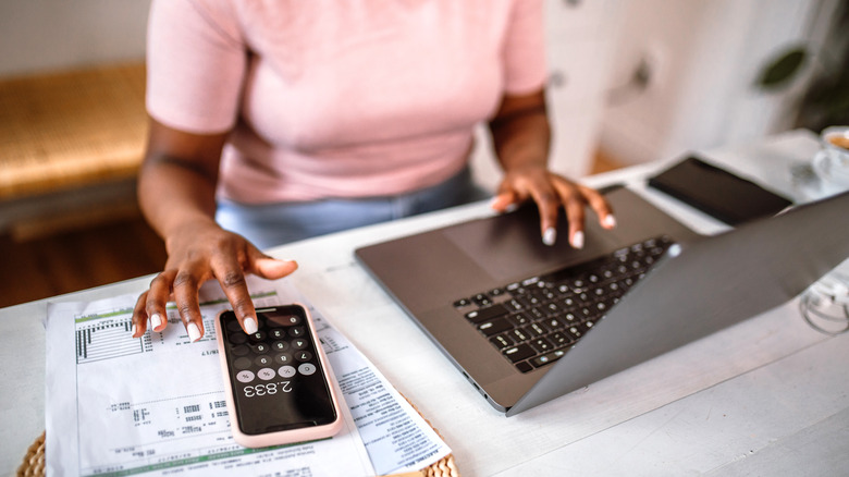 woman budgeting at computer