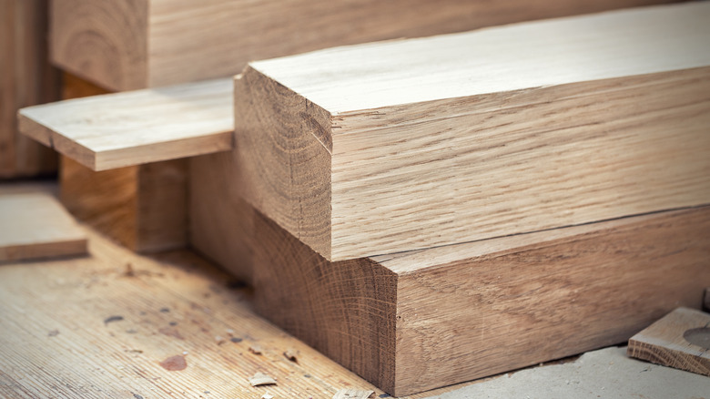Wood lumber