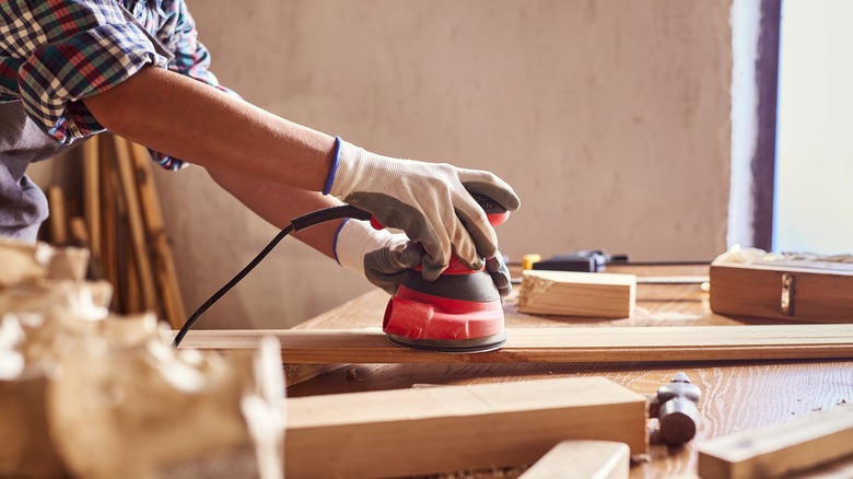 Sander on wood