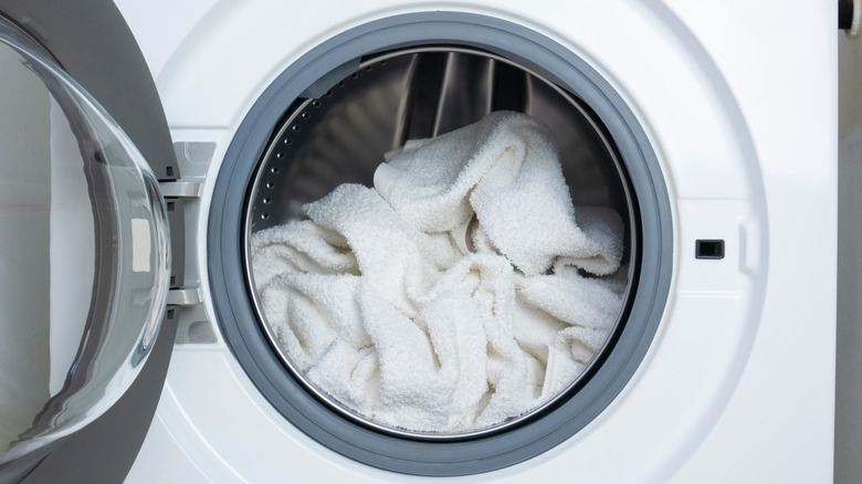 washing machine with towels