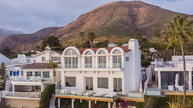 Caitlyn's Malibu beach house exterior