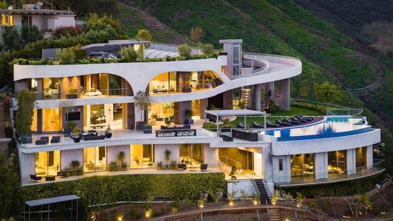 Travis Scott Brentwood mansion