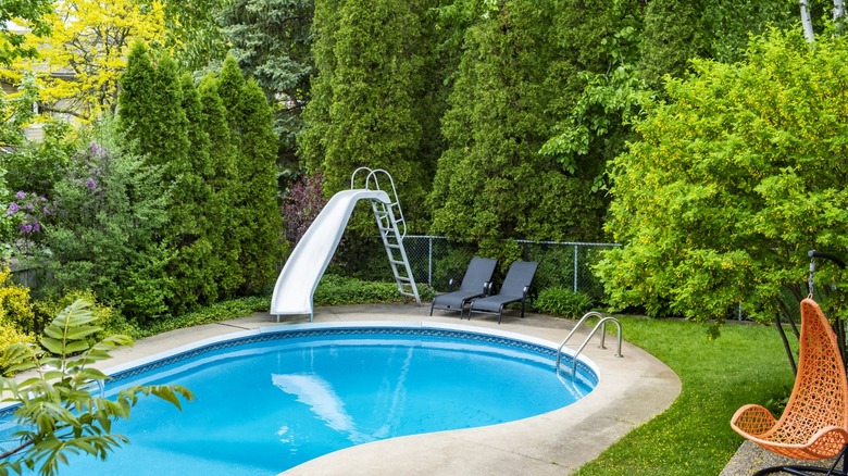 House pool with slide 