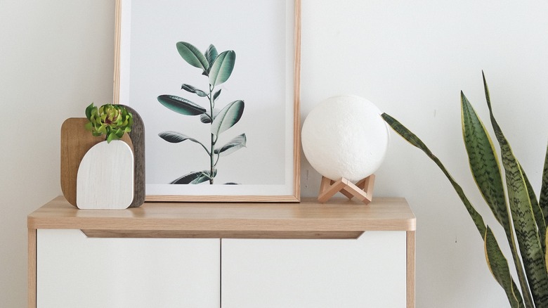 plant wall art minimalist bedroom