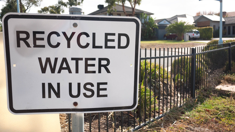 Recycled Water In Use sign