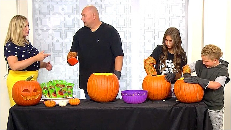 Pumpkin scraper TV appearance