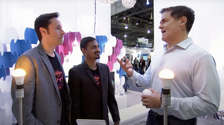 Mark Cuban talking with Swapnil Bora and Corey Egan