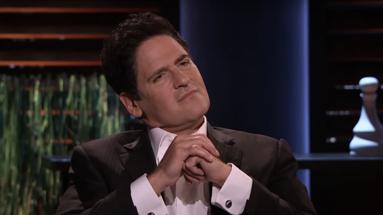 Mark Cuban tilting head