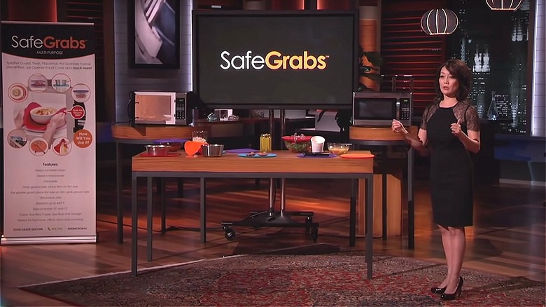 Safe Grabs, 8 in 1 Silicone Mat (As Seen On Shark Tank)