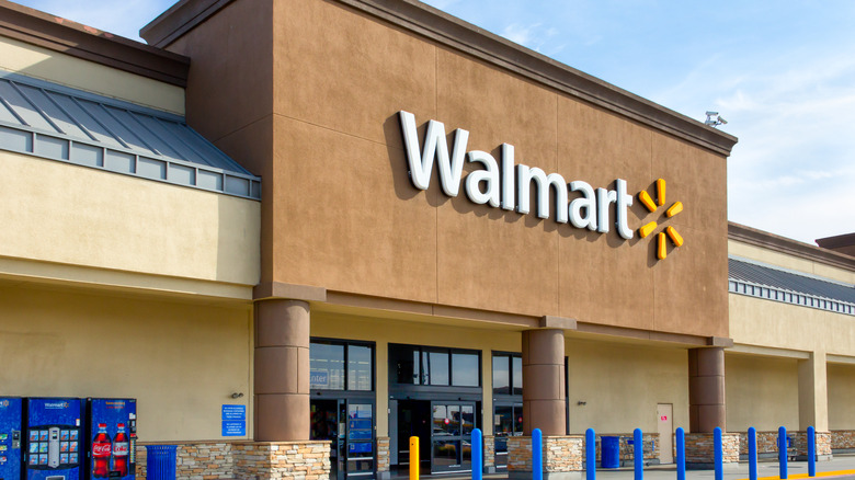 walmart store exterior