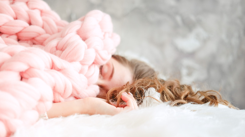 Pink knot cozy blanket