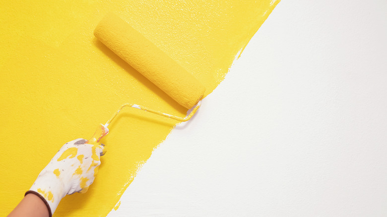 painting wall yellow