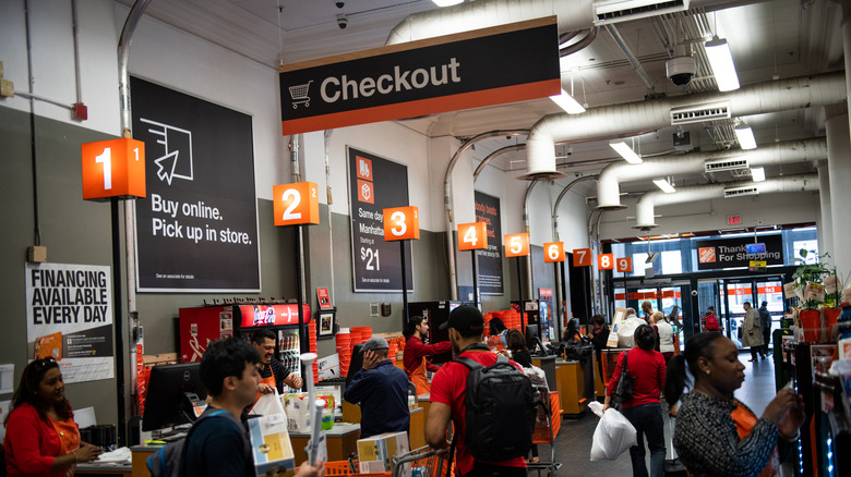 Home Depot checkout line