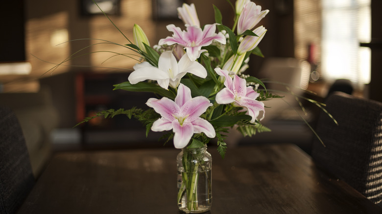 Easter lily bouquet in vase