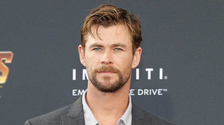 Chris Hemsworth posing