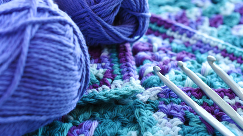 Crocheted yarn