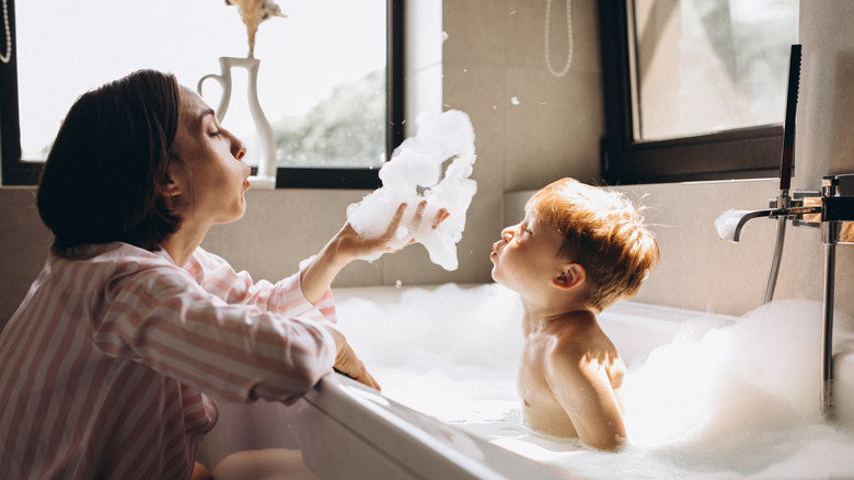 Child in the bathtub