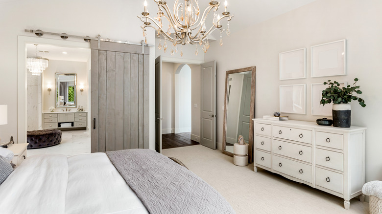 Why Having Your Mirror Facing Your Bed Is Bad Feng Shui