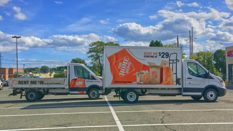 Home Depot rental trucks