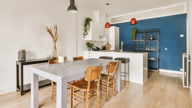 Blue accent wall in kitchen