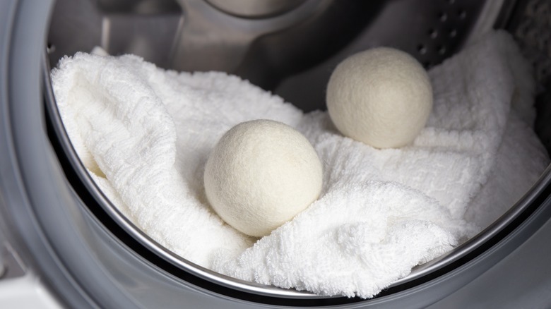 Wool dryer balls in dryer