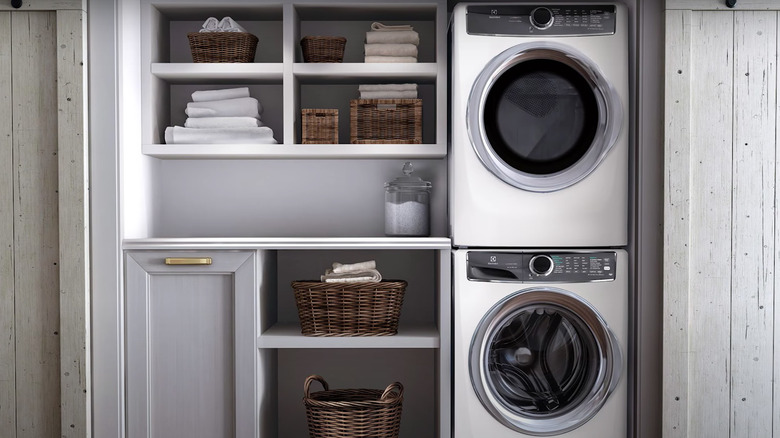 Why You Should Choose A Stackable Washer And Dryer Set For Your Laundry ...