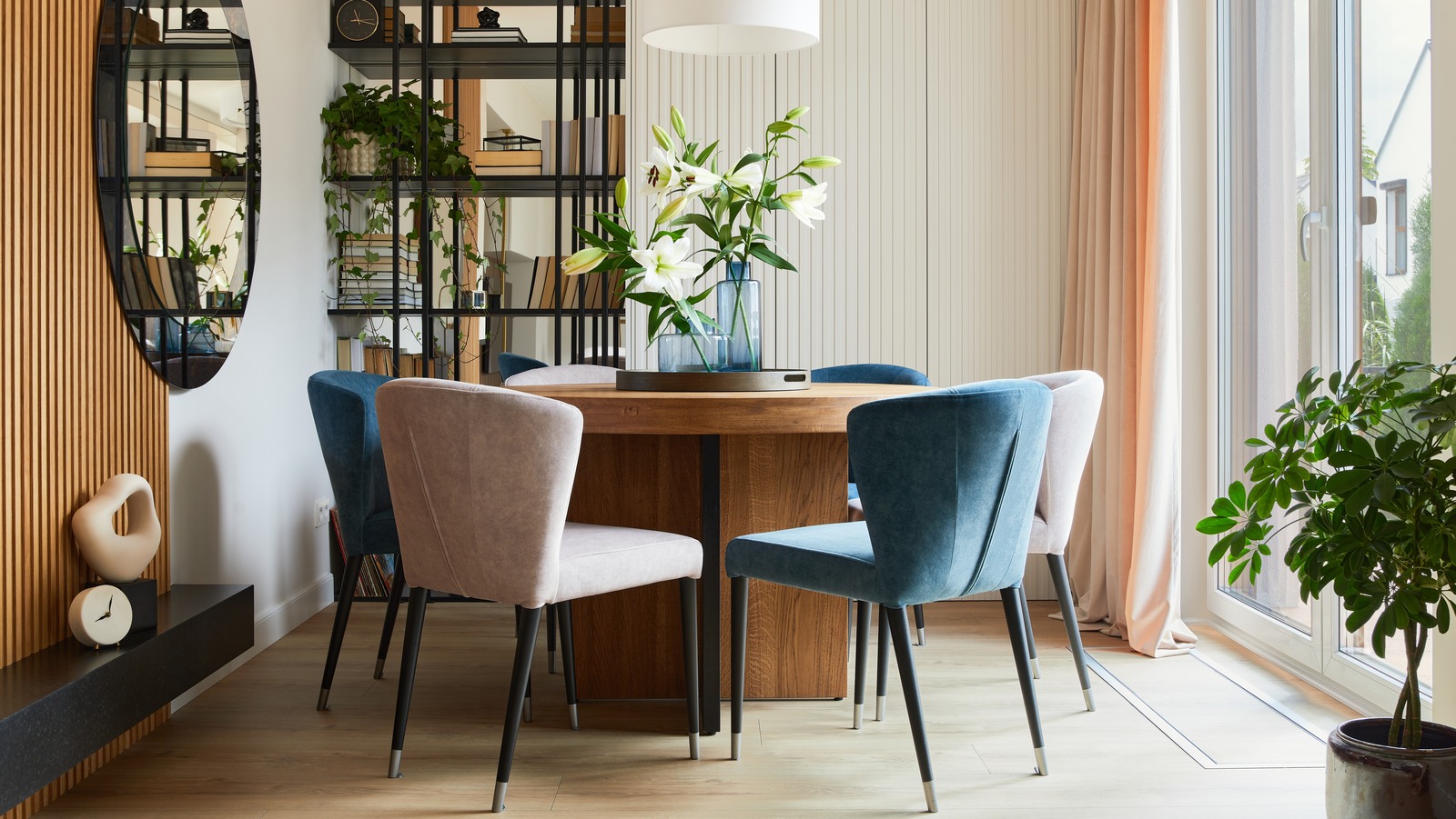 Why You Should Consider A Round Dining Table For Your Space