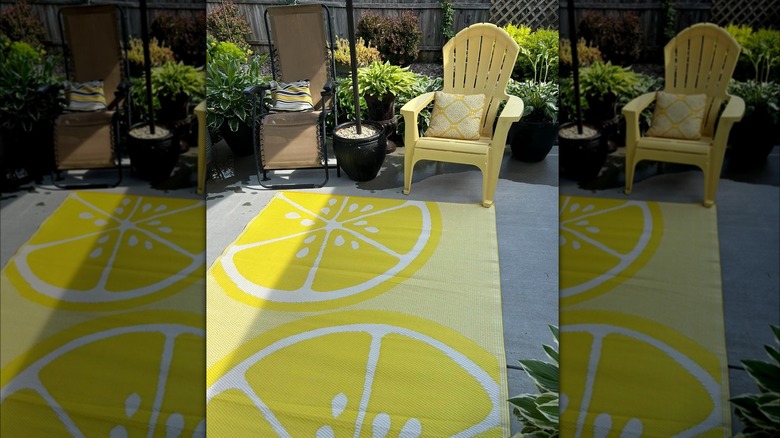 beautiful outdoor plastic straw rug