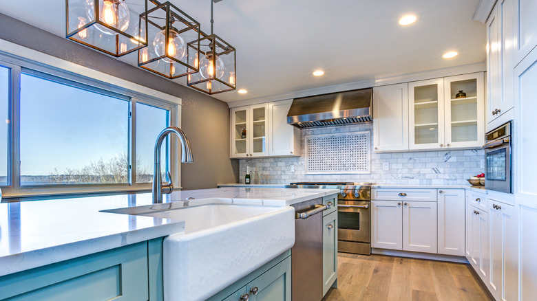 Cute farmhouse kitchen