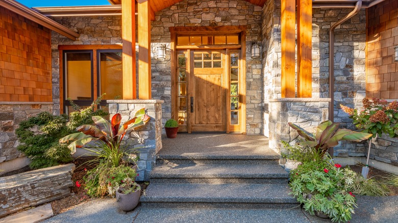 Home with stylish porch