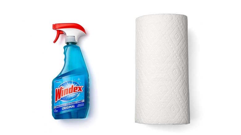 windex paper towel