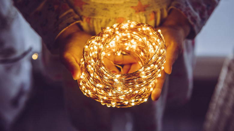 String lights in hands