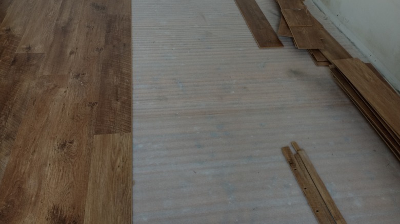 Sorting removed laminate flooring